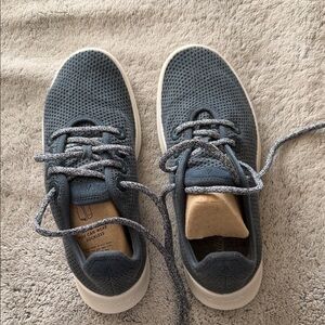 Allbirds women’s Sneakers - Navy and Cream